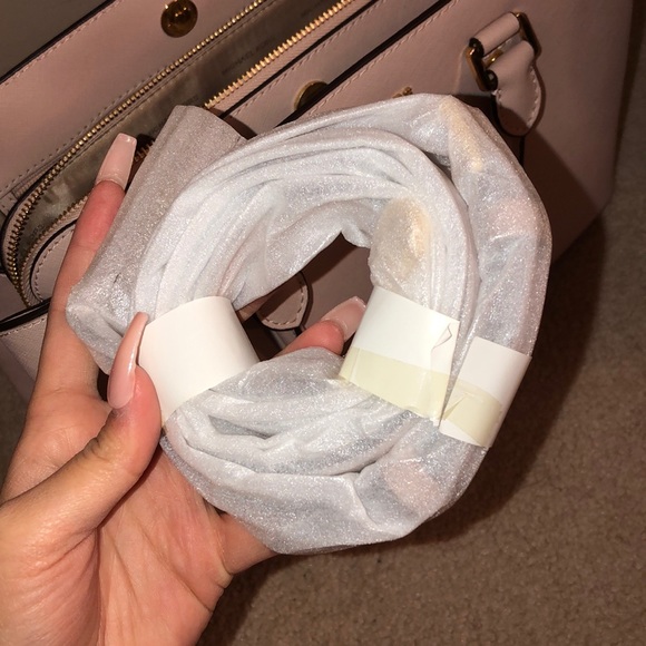 Blush Pink MK Bag - Picture 7 of 8